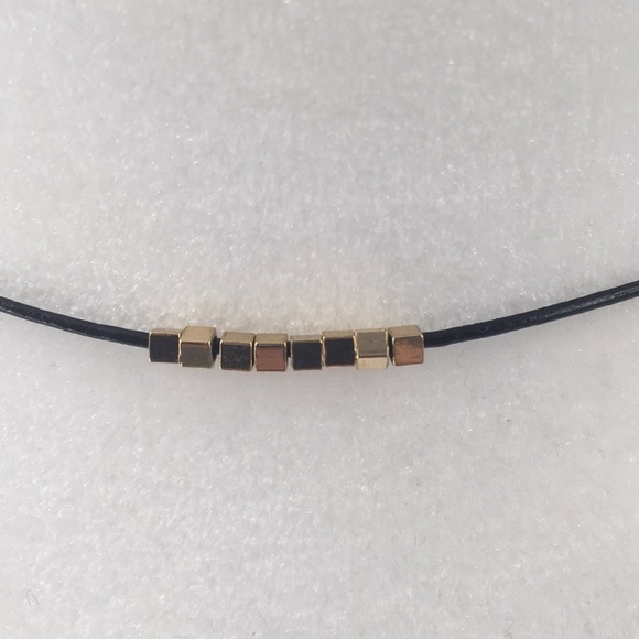 NWT bg thin leather choker square beads black gold - Picture 2 of 6